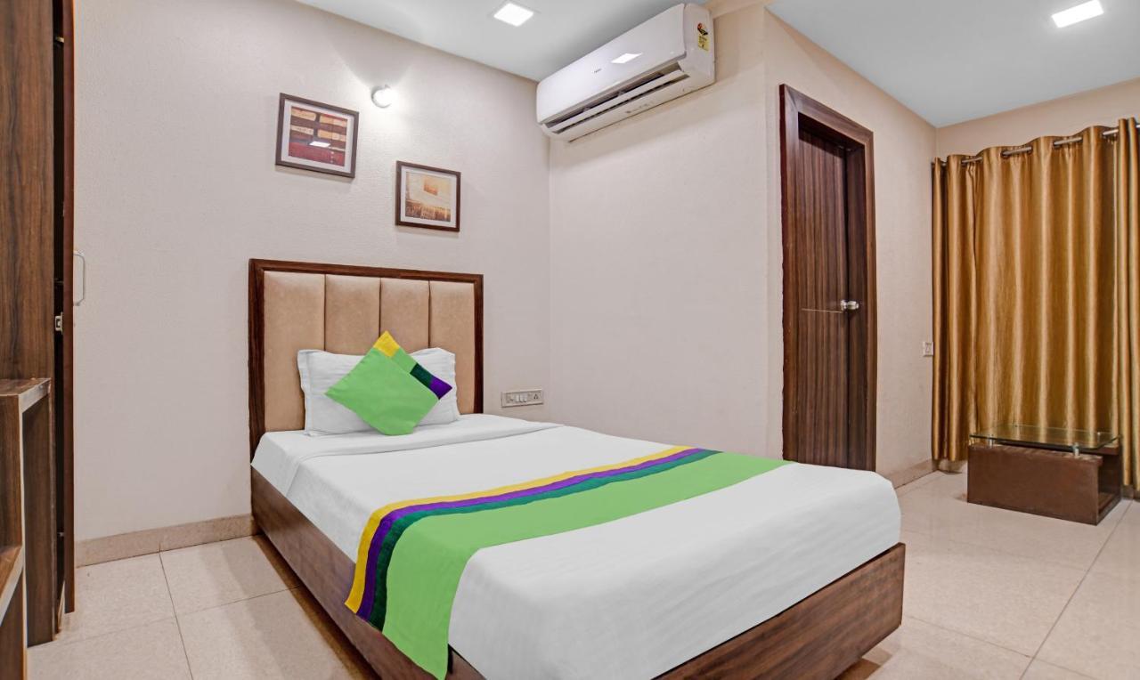 Treebo Trend Royal Galaxy Park Hotel Indore Exterior foto